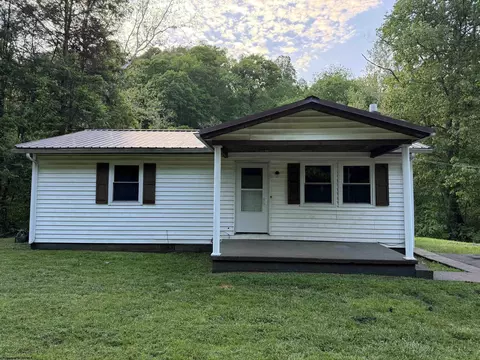 3652 Husky Hwy, Farmington, WV 26571