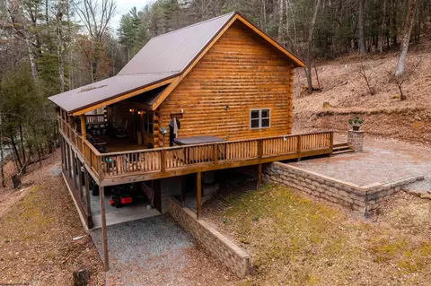 140 Mountain View Estates Rd, Parsons, WV 26287