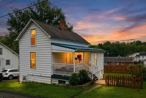 528 Hess St, Morgantown, WV 26501