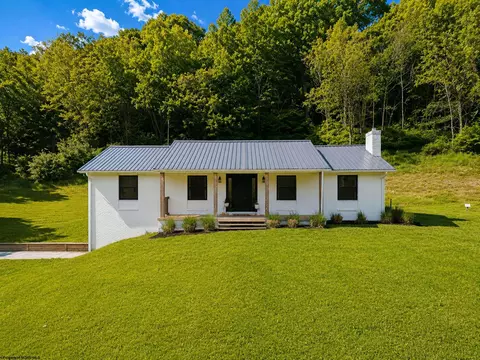 5142 Jesse Run Rd, Jane Lew, WV 26378