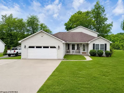 214 Edgewood Estates Rd, Beverly, WV 26253