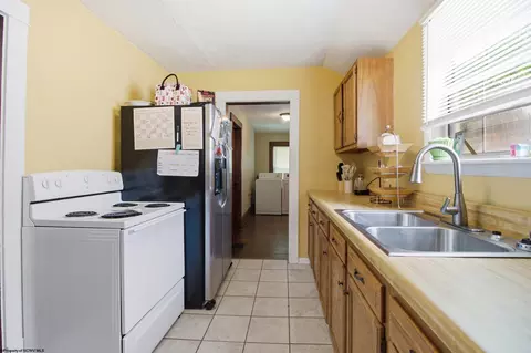 Kitchen - 227 Maple Ave, Bridgeport, WV 26330 photo 1 of 2