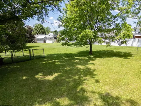 Exterior - 227 Maple Ave, Bridgeport, WV 26330 photo 4 of 4