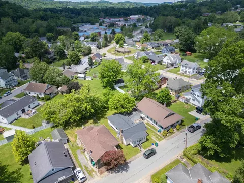 View/Area - 227 Maple Ave, Bridgeport, WV 26330 photo 3 of 4