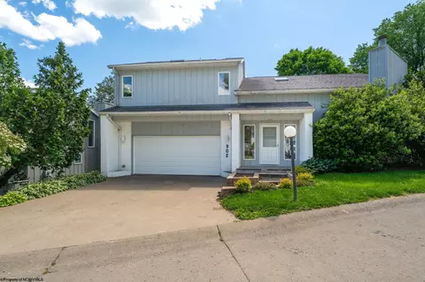 902 Stewart Pl, Morgantown, WV 26505
