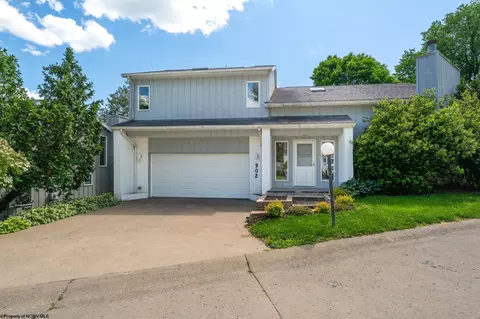 902 Stewart Pl, Morgantown, WV 26505