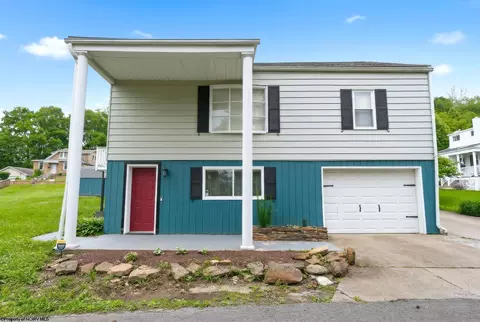 1425 Andmore St, Morgantown, WV 26508