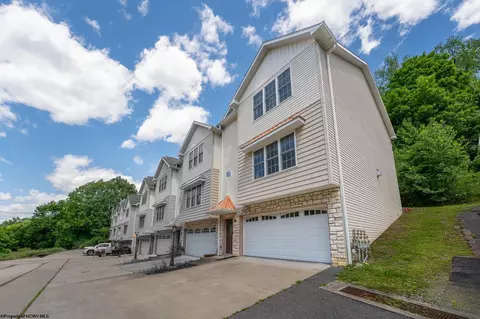 108 Claremont Ct, Morgantown, WV 26501