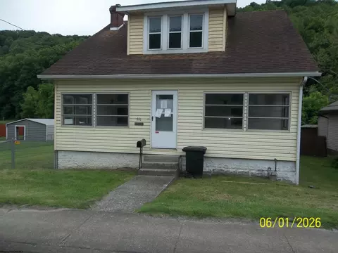 651 W Second West W, Weston, WV 26452