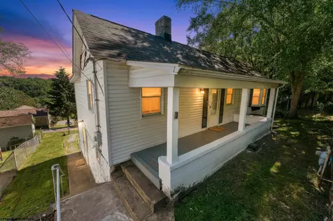 1168 Richwood Ave, Morgantown, WV 26505