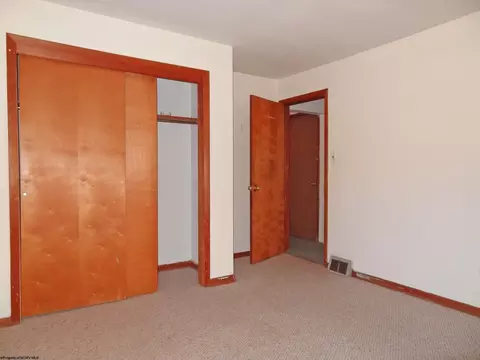 Bedroom - 93 Maple Ave, Westover, WV 26501 photo 8 of 8