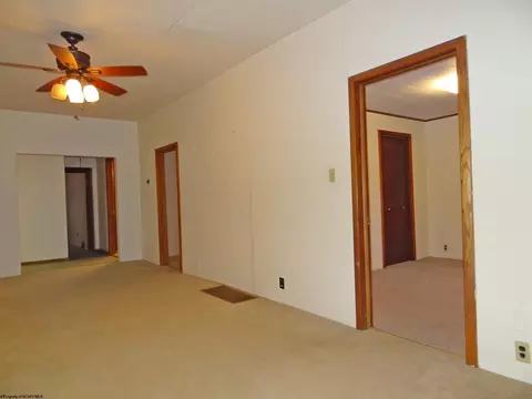 Living - 93 Maple Ave, Westover, WV 26501 photo 4 of 4