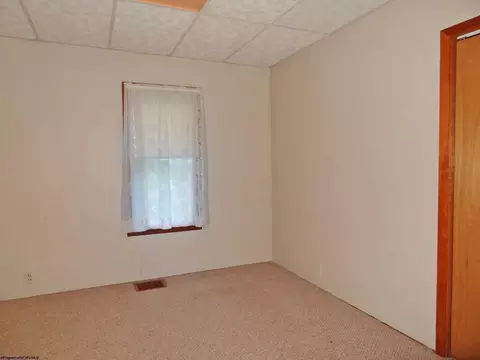 Bedroom - 93 Maple Ave, Westover, WV 26501 photo 2 of 8