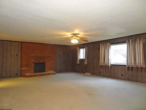 Living - 93 Maple Ave, Westover, WV 26501 photo 1 of 4