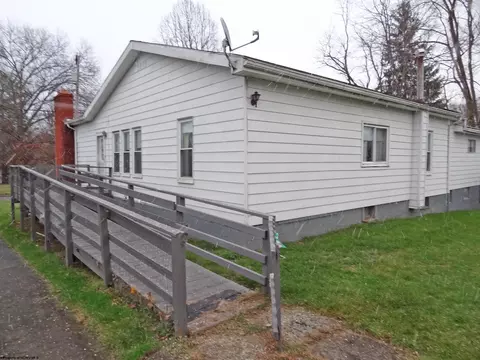 Exterior - 93 Maple Ave, Westover, WV 26501 photo 4 of 4
