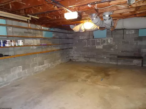Exterior - 93 Maple Ave, Westover, WV 26501 photo 2 of 4