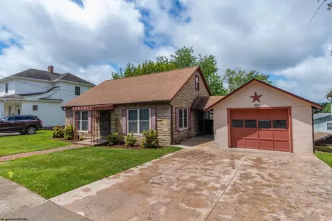 405 Orchard Ave, Bridgeport, WV 26330