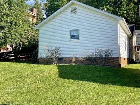 Exterior - 404 Main St, Sutton, WV 26601 photo 5 of 7