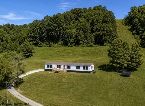 322 Old Acres Rd, Jane Lew, WV 26378