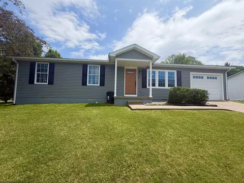 49 Kerry Way, Lost Creek, WV 26385