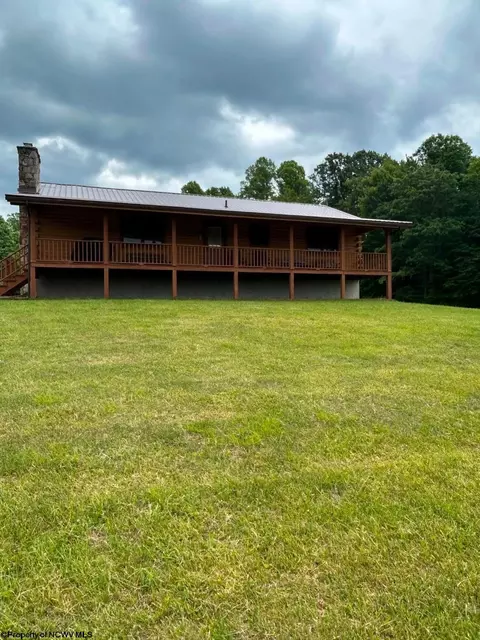 178 Swamp Run Rd, Buckhannon, WV 26201