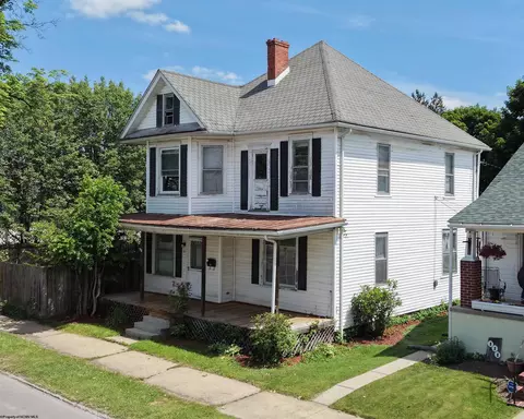 109 Davis St, Elkins, WV 26241
