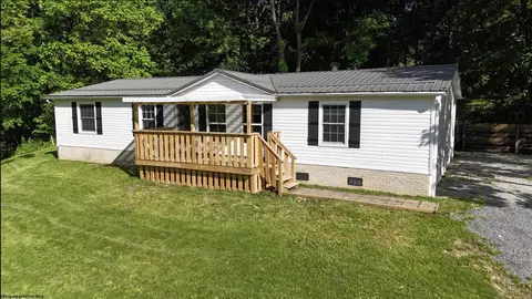 180 Morgans Run Rd, Morgantown, WV 26508