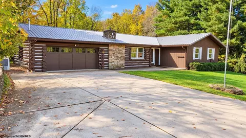 1715 Big Tree Dr, Fairmont, WV 26554