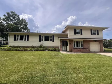 201 Alexander Ave, Elkins, WV 26241