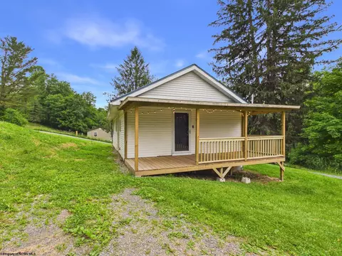 38 Rabish Ln, Fairmont, WV 26554