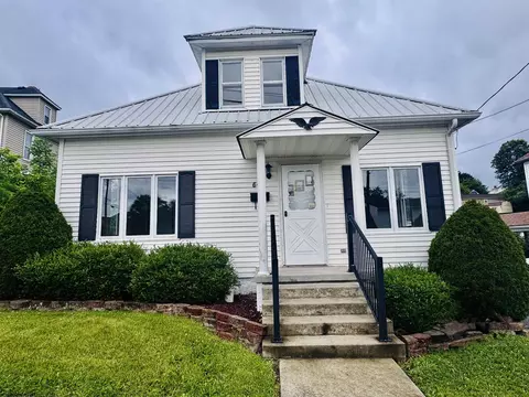 542 Market St, Fairmont, WV 26554