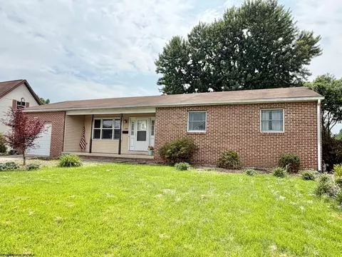 1137 Windsor Ave, Morgantown, WV 26505