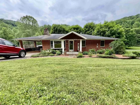 4109 Chapel Rd, Gassaway, WV 26624