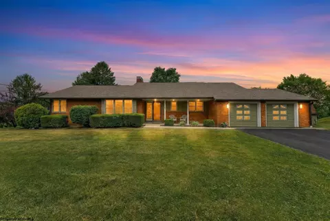 15 Citadel Rd, Morgantown, WV 26508