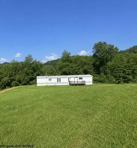 1999 Glady Fork Rd, Weston, WV 26452