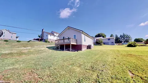 1 E Bluemont St, Grafton, WV 26354