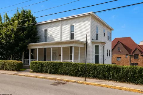 408 Lee Ave, Clarksburg, WV 26301