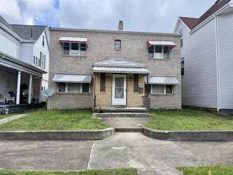 211 Mcgraw Ave, Grafton, WV 24701
