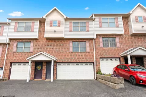 29 Ocean View Dr, Morgantown, WV 26505
