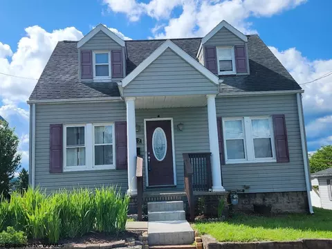 512 Columbia St, Fairmont, WV 26554