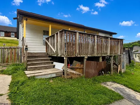 117 Manchin St, Fairmont, WV 26554