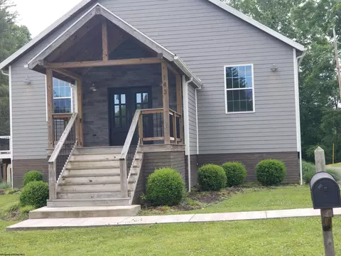 143 Spring Hill Chapel Rd, Clarksburg, WV 26301
