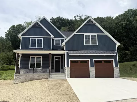 213 Farm Brook Ln, Morgantown, WV 26508