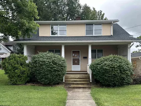 10 Lightburn St, Buckhannon, WV 26201