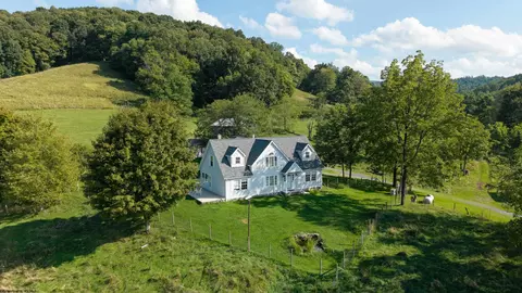 2924 Sinclair Rd, Moatsville, WV 26405
