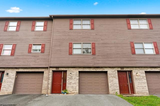 204 Stonegate Cir, Morgantown, WV 26505