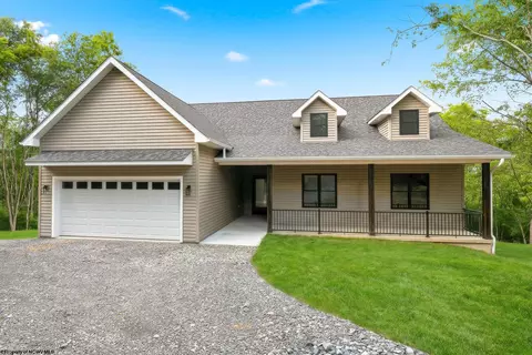 237 Meadow Ridge Dr, Bruceton Mills, WV 26525