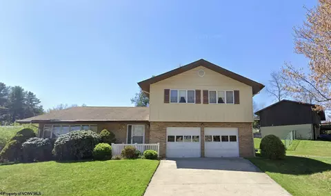 172 Poplar Dr, Morgantown, WV 26505