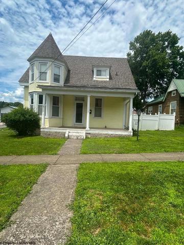 11 Park St, Buckhannon, WV 26201