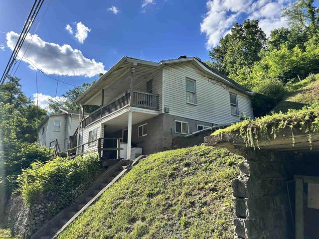 226 Mason Dixon Hwy, Maidsville, WV 26541